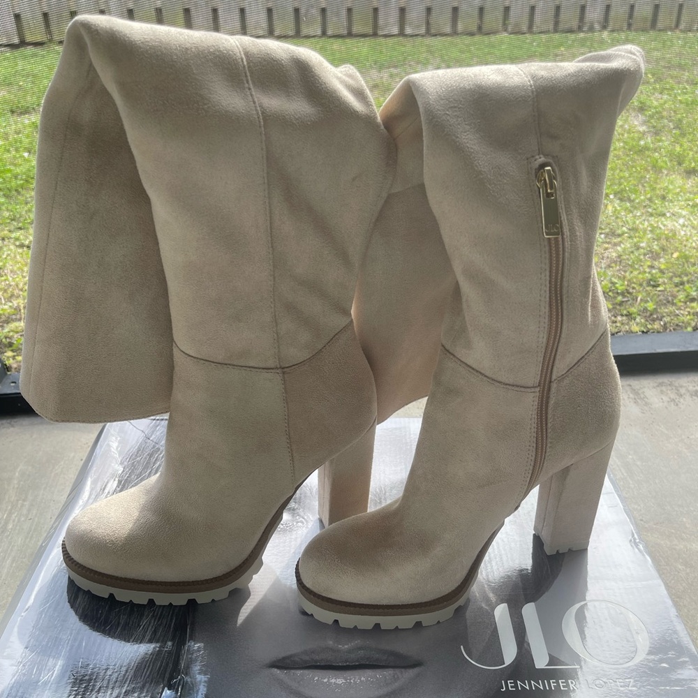 Thigh-High Boots (neutral)